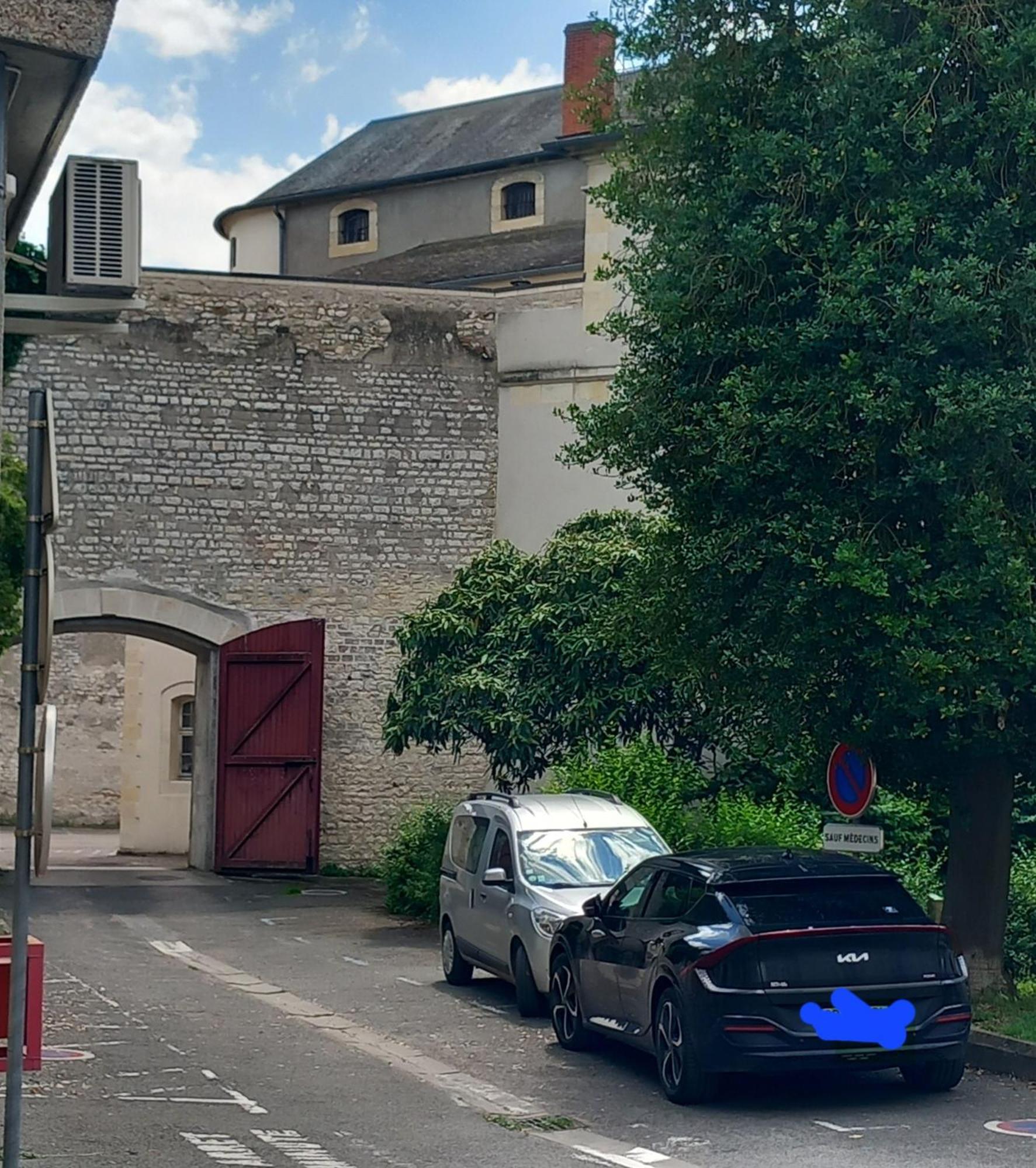 شقة Jls'Tudios " U Sognu" Cosne-sur-Loire المظهر الخارجي الصورة
