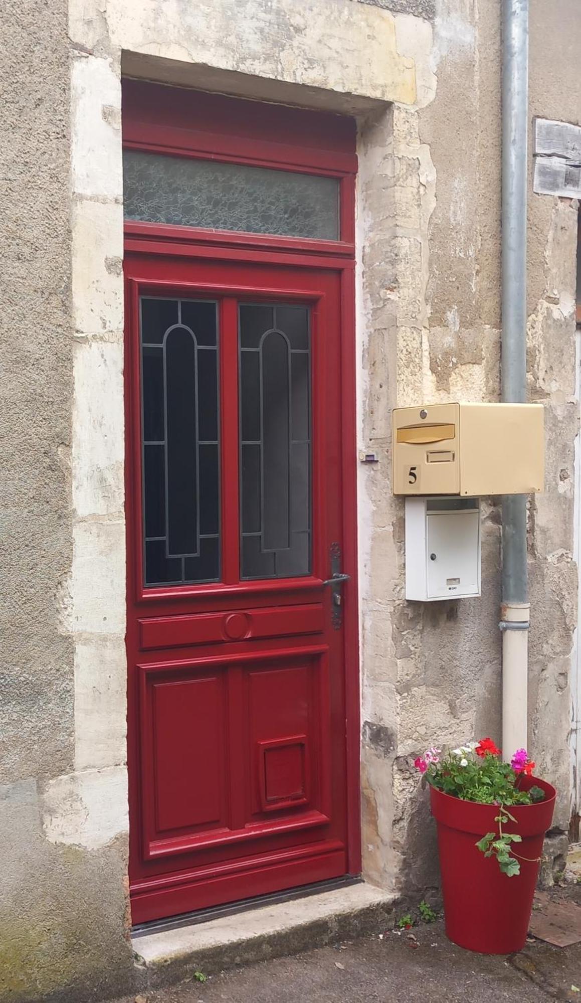 شقة Jls'Tudios " U Sognu" Cosne-sur-Loire المظهر الخارجي الصورة